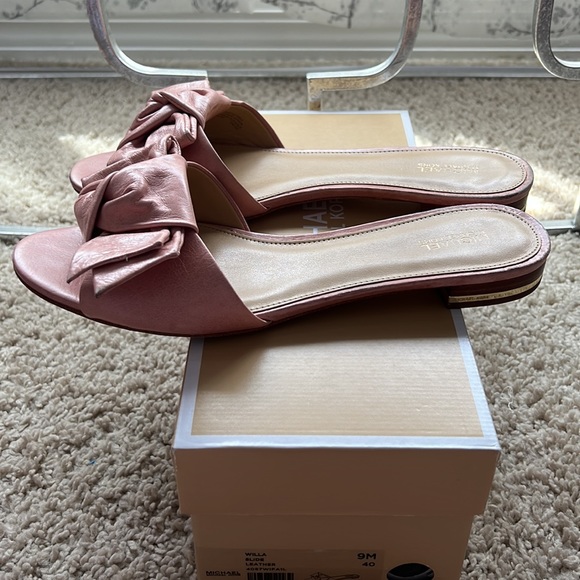Michael Kors Willa slides shoes - Picture 7 of 10